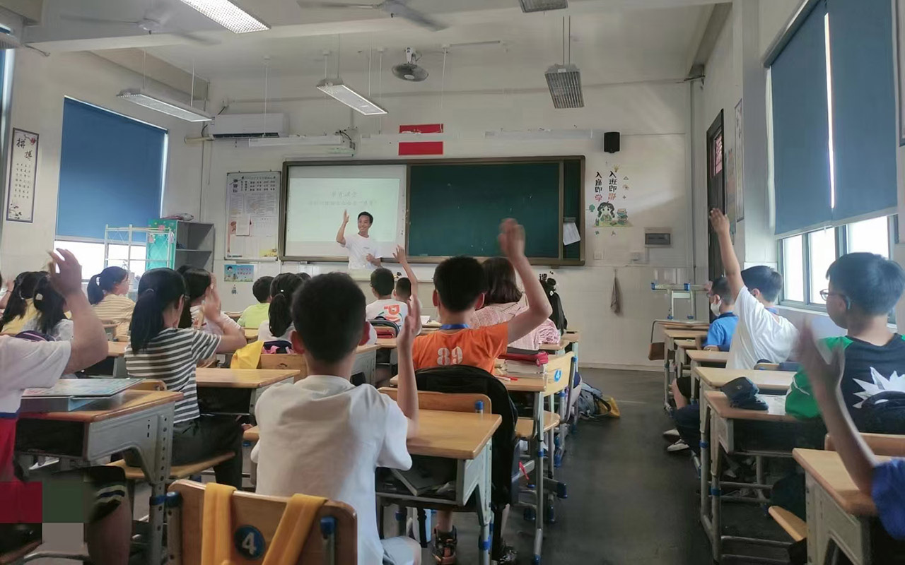 阿图什冯家小学