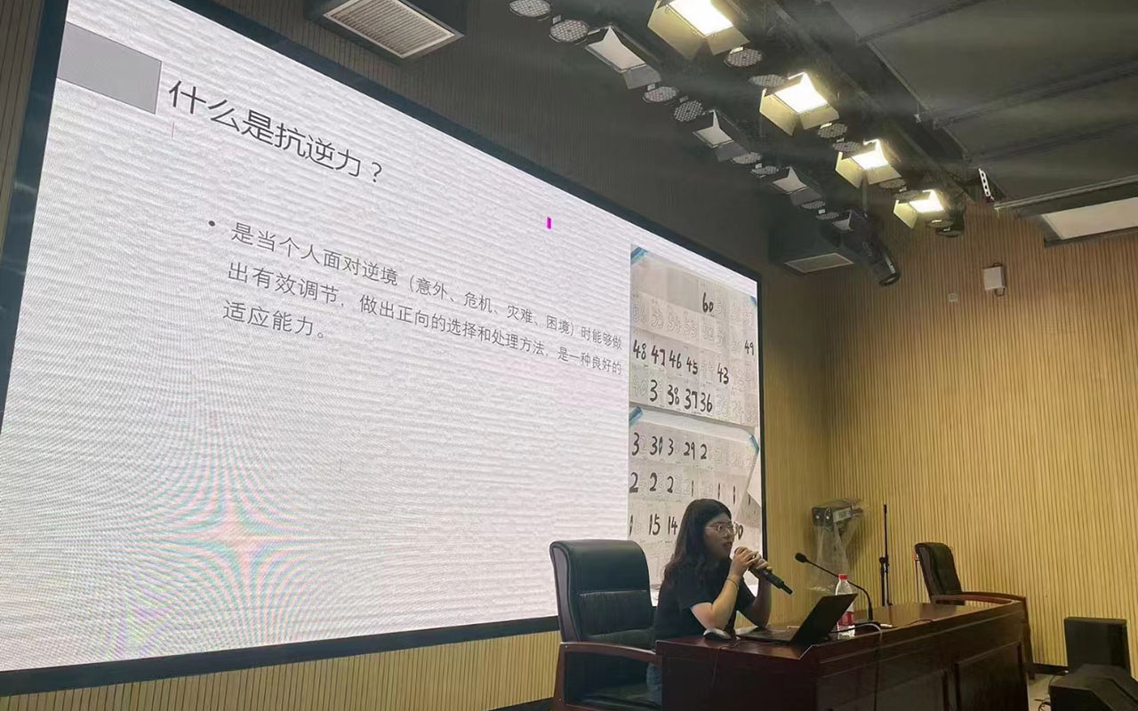 阿图什董玉娣中学